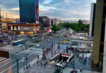 تقع مدينة أنقرة وسط تركيا في منطقة الأناضول الداخلي