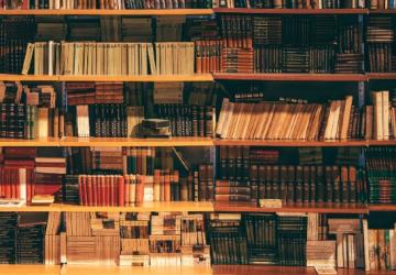 من مكتبة أتاتورك إحدى أكبر المكتبات العامة في تركيا