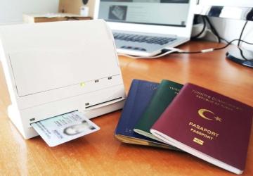 يحق للحكومة سحب الجنسية التركية من الأشخاص الأجانب المجنسين في إطار القوانين التي نص عليها الدستور