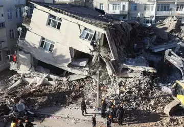 نستعرض معكم أهم وأقوى الزلازل في تاريخ مدينة إٍسطنبول