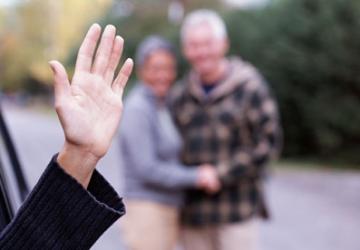 يعتبر خلع الحذاء قبل الدخول للمنزل من أهم العادات التركية