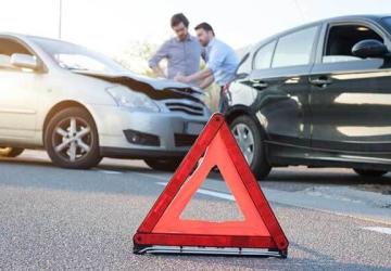 تفرض قوانين السير التركية على مرتكبي أي حادث مروري في تركيا أن يكتبوا تقرير الحادث بأنفسهم إن لم ينتج عنه جرحى أو قتلى