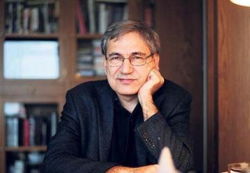 أورهان باموق الروائي التركي الوحيد الحاصل على جائزة نوبل للآداب