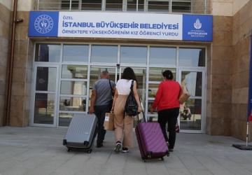 عدم إتقان اللغة التركية يؤدي إلى عجز الطالب الجديد عن إتمام أبسط معاملاته