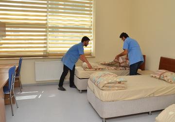 من داخل إحدى غرف السكنات الجامعية الحكومية في تركيا