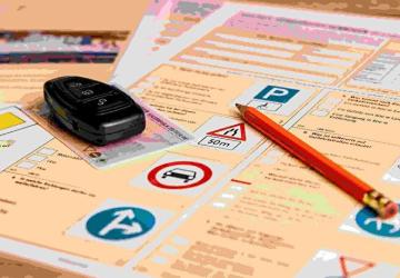 ملزمة لتعلم قوانين المرور والإشارات باللغة التركية