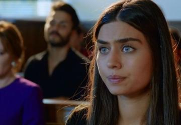 أمينة غولتشي شاركت بالعديد من المسلسلات المهمة في السينما التركية