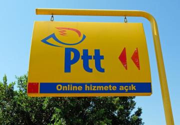 يجد كثير من المقيمين في تركيا صعوبة في إرسال الطرد إلى خارج تركيا عن طريق PTT