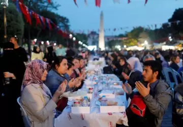 رمضان تركيا 2023.. موائد الرحمن عادة أصيلة لا تغيب عن الشهر الفضيل