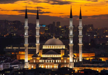 مسجد كوجاتبه أحد أكبر مساجد أنقرة