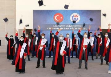 افتتحت العديد من الجامعات التركية شمالي سوريا