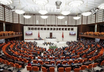 المرأة التركية في البرلمان التركي