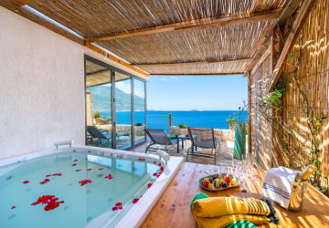 قضاء شهر العسل في تركيا وسط المياه الساحرة