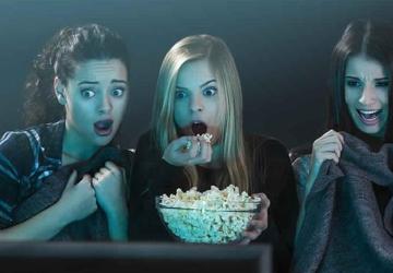 هناك كثير من أفلام الرعب التركية التي لن تستطيعوا أن تفارقوها بسهولة بسبب إثارتها وفضولكم لمعرفة النهاية