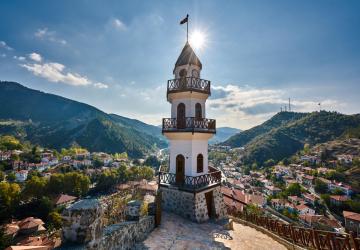 يبحث الكثير ممن يودون الاستقرار في تركيا عن مدن تركية الأكثر أماناً للعيش فيها