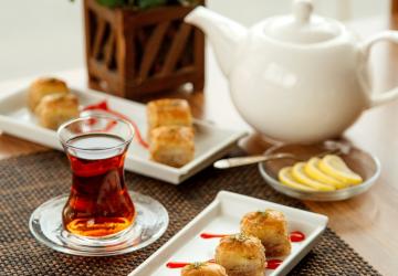 الحلويات التركية تلقى رواجًا كبيرًا عند العرب نسبةً لمذاقها اللذيذ