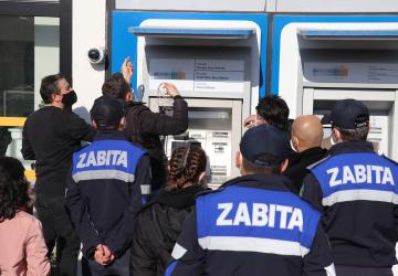 تم توثيق حالات عديدة لسرقة مبالغ مالية مختلفة من حسابات السوريين والأتراك