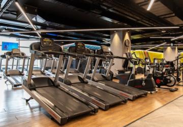 نوادي رياضية للنساء في اسطنبول تُحرز زيارات عديدة من قبل السيدات لممارسة التمارين اتلرياضية في وقت فراغهنّ