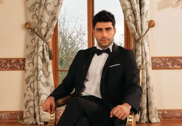 في تركيا العديد من المواهب الشابة الجديدة التي أثبتت نفسها في الساحة الفنية مثل دوغوكان جونجور