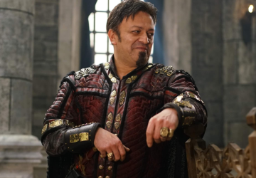 استطاع Serhat Kılıç بتمثيله الاحترافي وبأسلوبه المميز وموهبته الفنية الفذة ربط اسمه بالعديد من الشخصيات الشهيرة