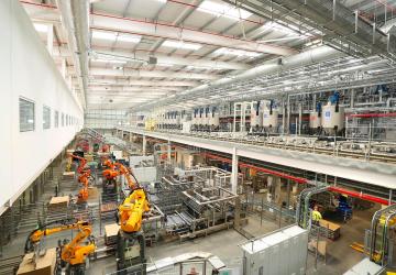 تُصنع الدهانات في تركيا من مواد مختلفة بما في ذلك البوليمرات