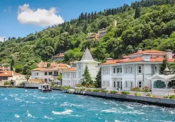 تتميز الأماكن التاريخية في بيوكادا بأصالتها وتنوعها مما يجعلها وجهة سياحية مميزة