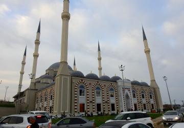 العيد من أهم الأعياد الدينية في العالم الإسلامي وفي تركيا