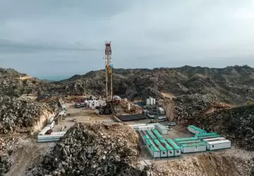 تؤكد تركيا عزمها بأن تصبح دولة مصدّرة للطاقة بعد اكتشاف حقول نفط جديدة