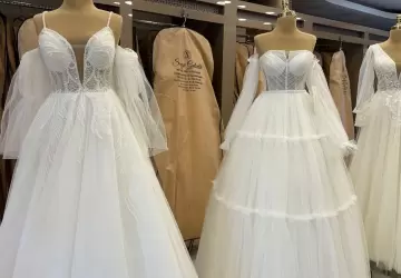 مما يميز بدلات العرائس في تركيا أنها ذات تنوع من حيث التصاميم والأساليب