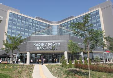 لا بد من تعلم المفردات والجمل الرئيسية للتواصل مع الأطباء والممرضين في المستشفيات التركية