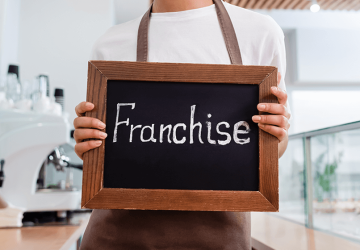 ضمن الامتياز التجاري في تركيا يدفع المستثمر عمولات بشكل مستمر طوال فترة انتفاعه بالفرنشايز