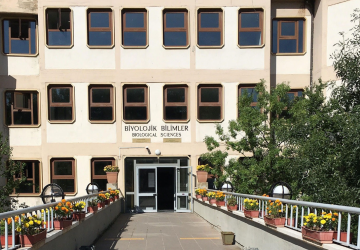 التخصصات العلمية من الخيارات المهمة التي يبحث عنها الطلاب العرب والسوريون