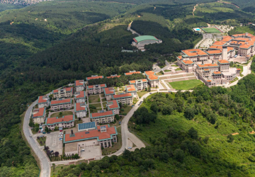 تفتح دراسة التخصصات الأكاديمية آفاقاً واسعة للطلاب العرب والسوريين في تركيا