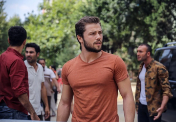 يوماً بعد آخر يصبح مشاهير تركيا من ممثلين ومغنيين رموزاً معروفة ومحبوبة عربياً