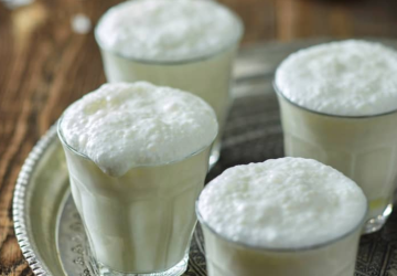 هناك العديد من أنواع العيران التي تباع في الأسواق التركية