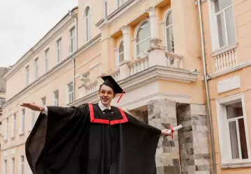 التخرج من الجامعات التركية