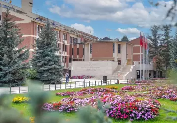 تستضيف تركيا عدداً كبيراً من الجامعات المرموقة التي تتمتع بالسمعة العلمية العالية