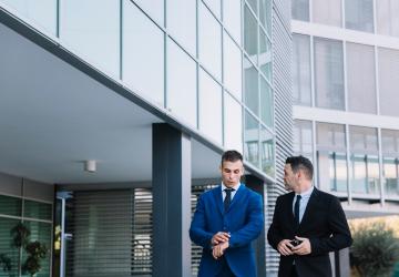 يحقق الاستثمار بالعقارات التجارية في تركيا العديد من المزايا مع مخاطر يجب معرفتها لتجنبها