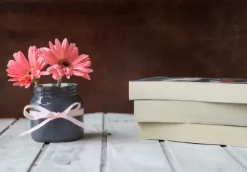 رسائل باللغة التركية عن عيد المعلم وأفكار هدايا ذات قيمة معنوية مهمة