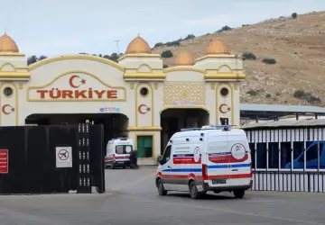 فتحت التسهيلات التي قدمتها الحكومة التركية للراغبين بالعودة إلى سوريا الباب للكثير من التوقعات