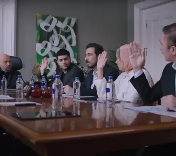 تصدرت أول 3 حلقات من الموسم الجديد من مسلسل شراب التوت Kızılcık Şerbeti منصات التواصل