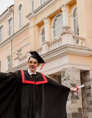 التخرج من الجامعات التركية