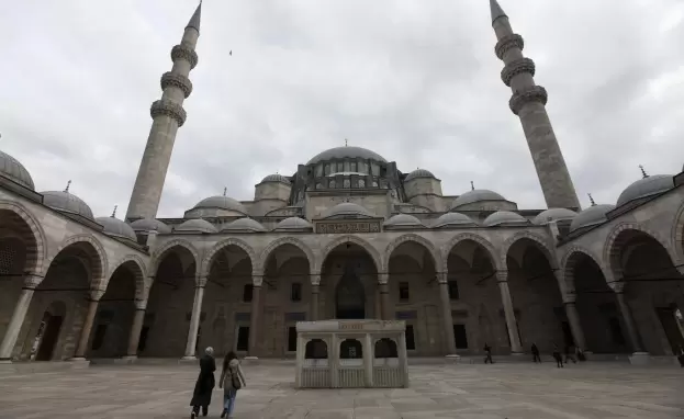 نعرفكم اليوم على خمسة مساجد تاريخية في إسطنبول