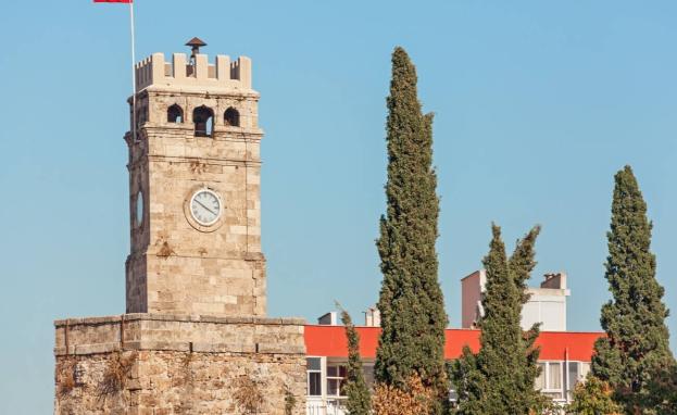 برج ساعة أنطاليا أحد أبراج الساعة في تركيا