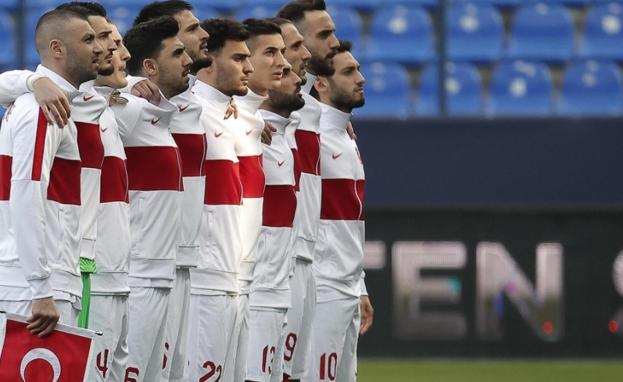 مشاركة تركيا في كأس العالم 2022، المنتخب التركي قبل بدء أحد المباريات في دور التصفيات