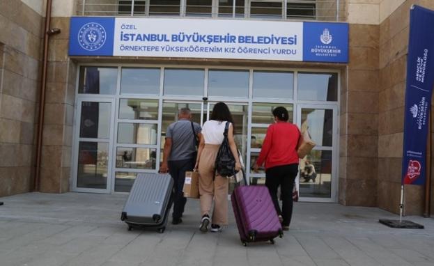 عدم إتقان اللغة التركية يؤدي إلى عجز الطالب الجديد عن إتمام أبسط معاملاته