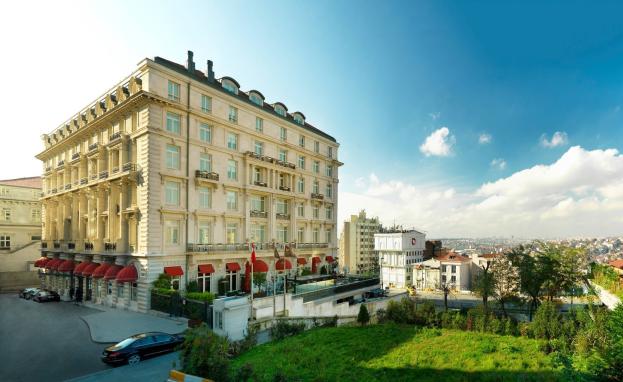 فندق بيرا بالاس Pera Palas في مدينة إسطنبول