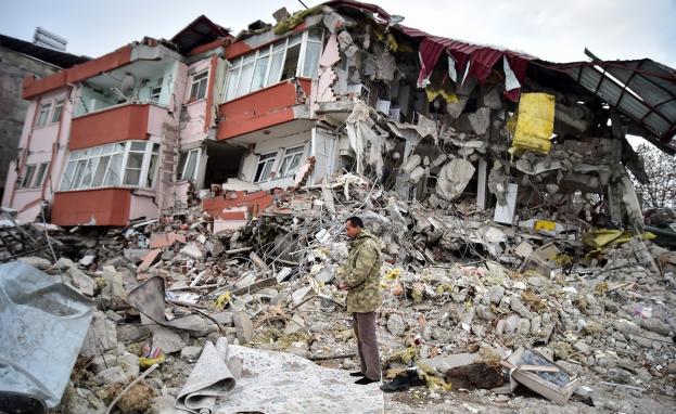 جانب من الزلزال في تركيا