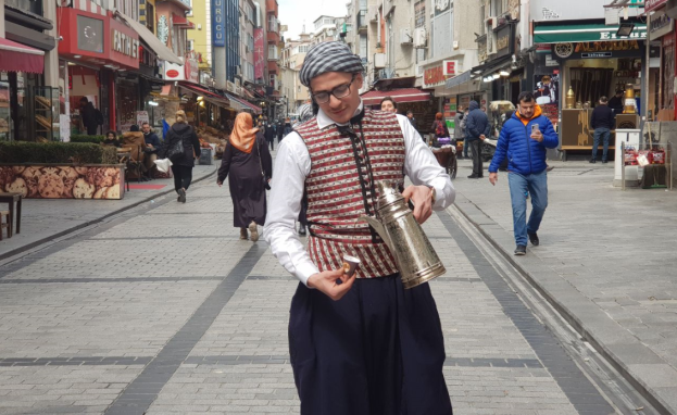 أجواء أسواق الفاتح في شهر رمضان مزيج بين العادات العربية والتركية