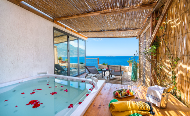 قضاء شهر العسل في تركيا وسط المياه الساحرة